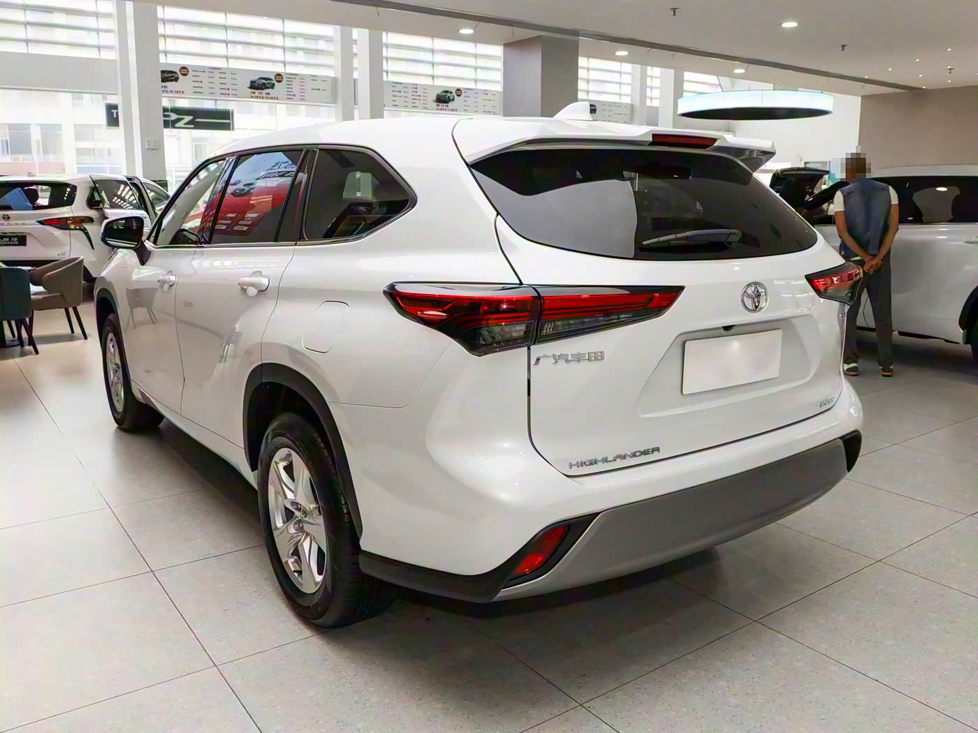 Toyota Highlander 2958 - Image 3